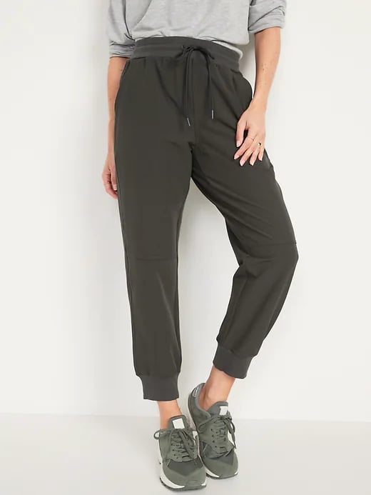 Old Navy High-Waisted StretchTech Water-Resistant Cropped Jogger Pants