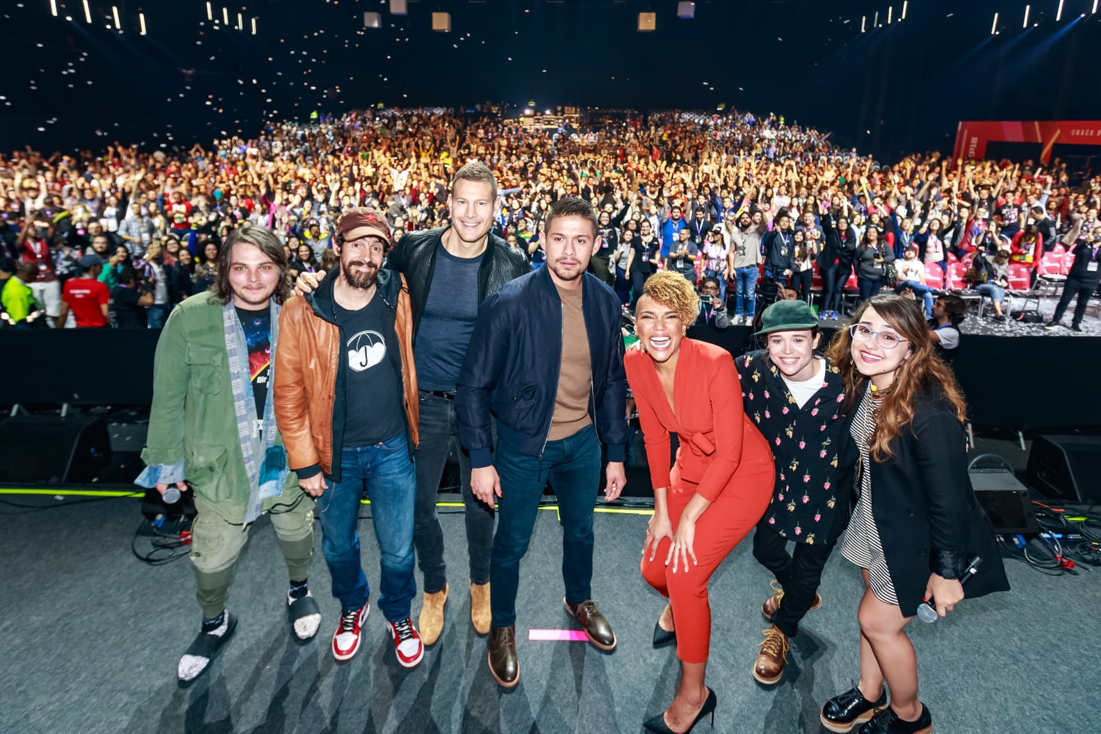 Pictures of the Umbrella Academy Cast Hanging Out | PS Celebrity