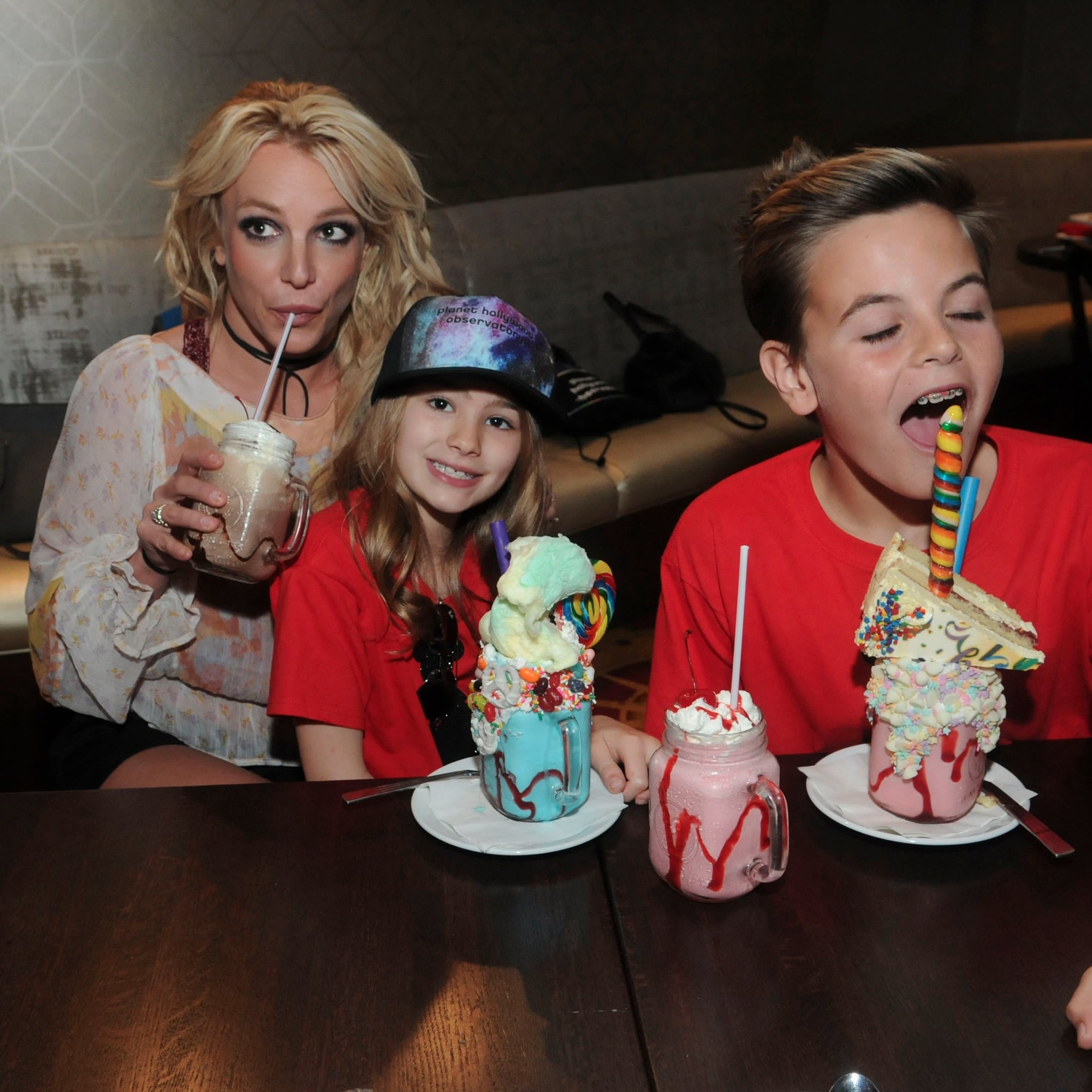 Britney Spears With Family At Disney World March 2017 Popsugar Celebrity
