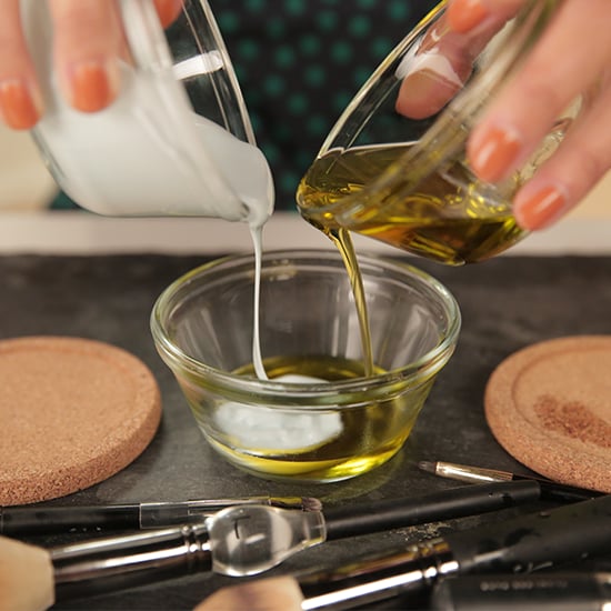 DIY Makeup Brush Cleanser