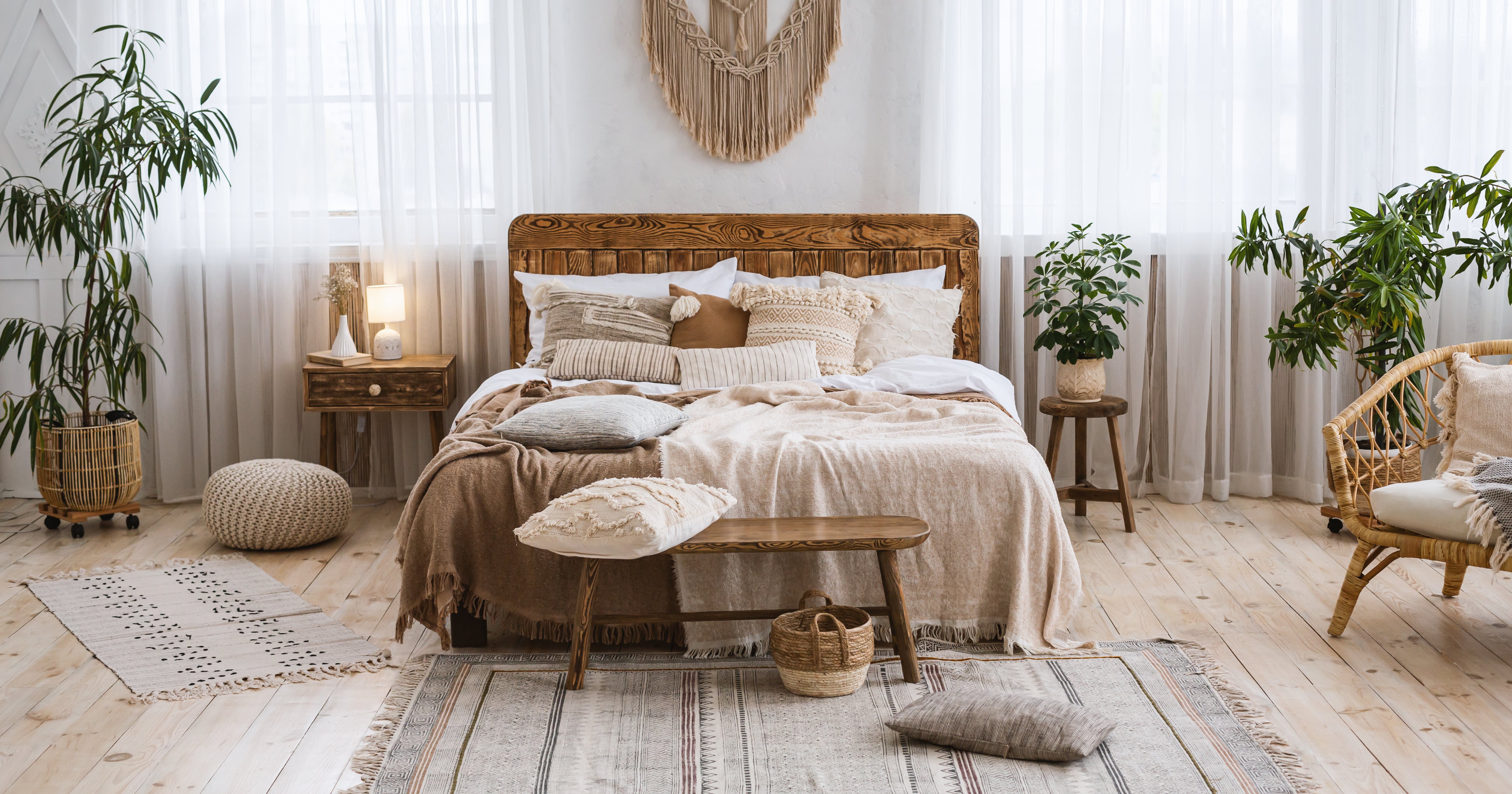 The Best Bedroom Aesthetic Ideas That'll Carry You Into 2022