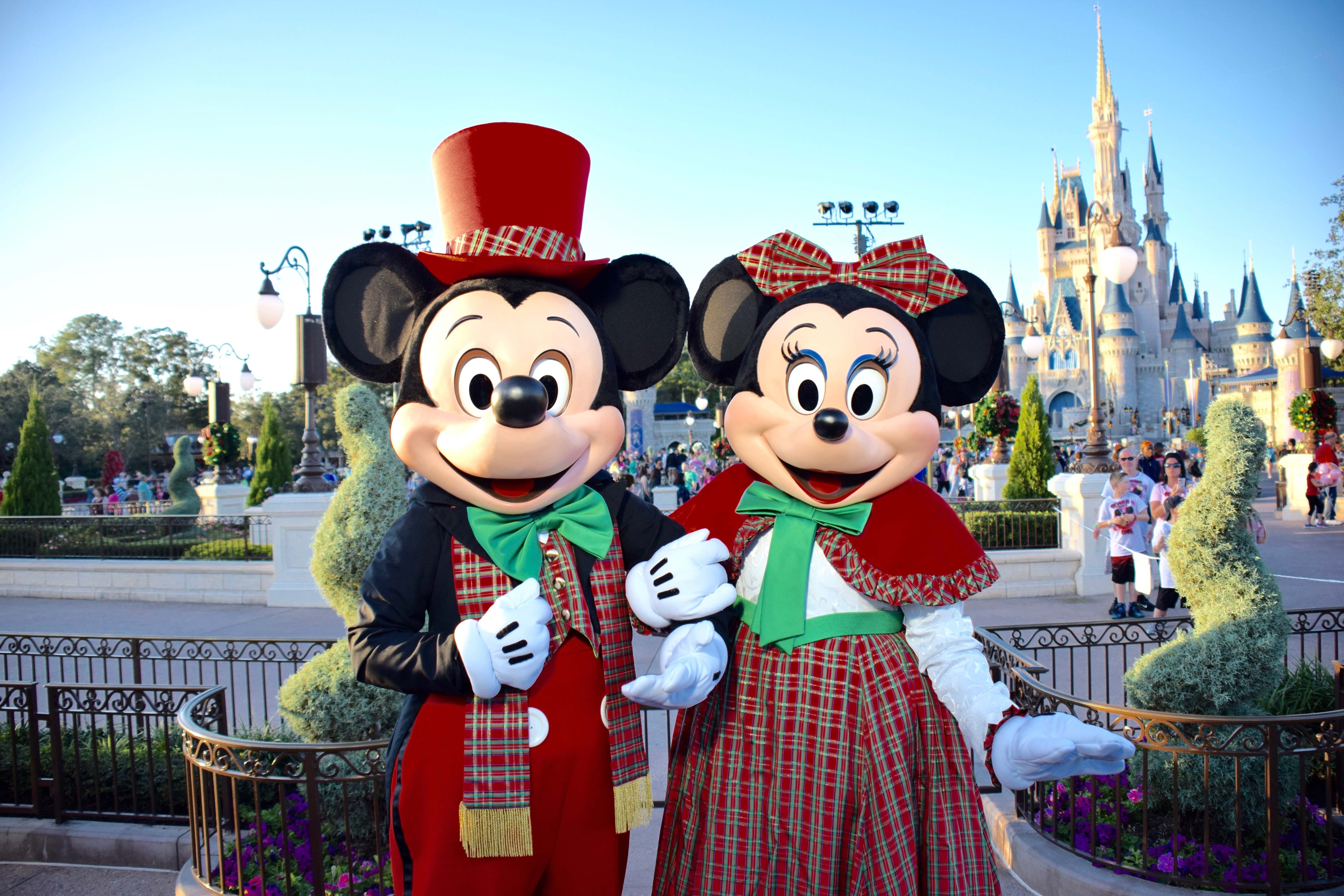 Disney World Holiday 2016 | POPSUGAR Smart Living