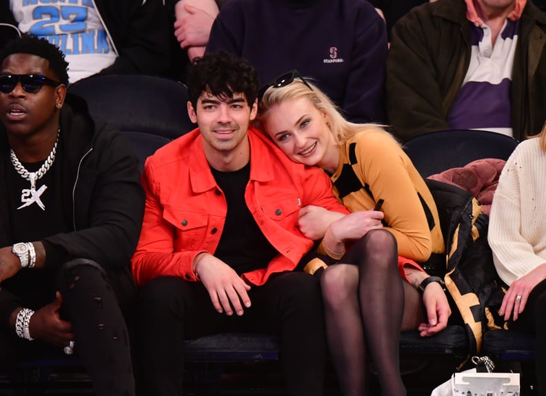 NEW YORK, NY - MARCH 09:  Joe Jonas and Sophie Turner attend the Sacramento Kings v New York Knicks game at Madison Square Garden on March 9, 2019 in New York City.  (Photo by James Devaney/Getty Images)