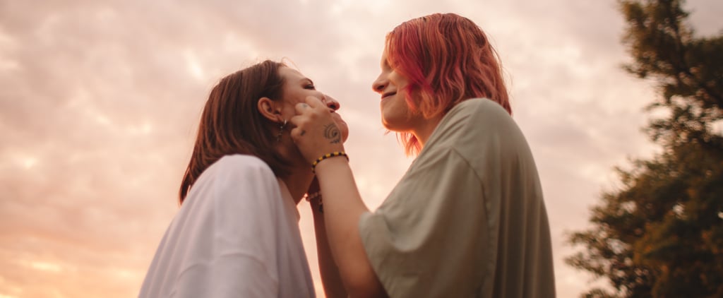 What Is Negging? Experts Explain This Emotional Manipulation