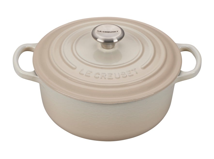 Round Dutch Oven in Meringue