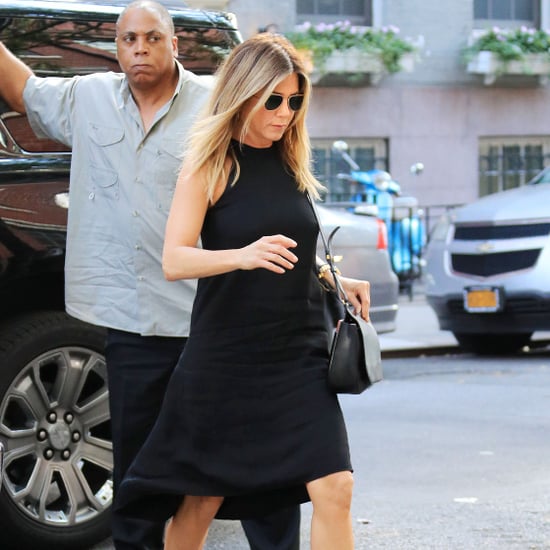 How to Dress Like Jennifer Aniston