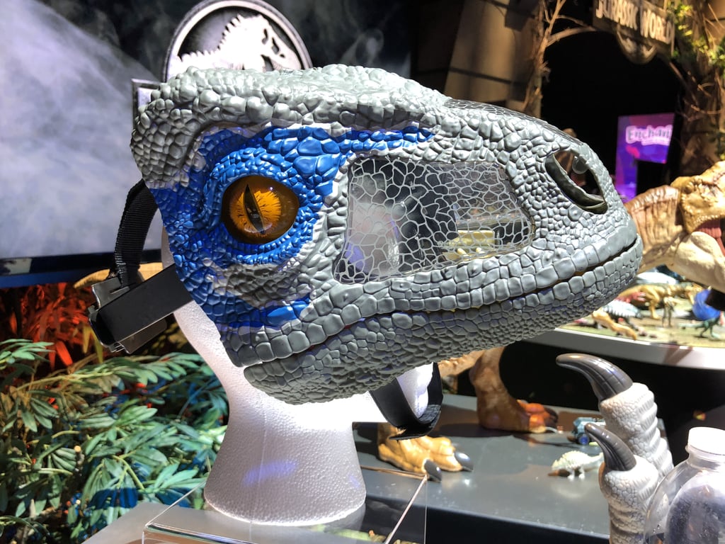 Jurassic World Chomp ‘N Roar Mask Velociraptor “Blue”