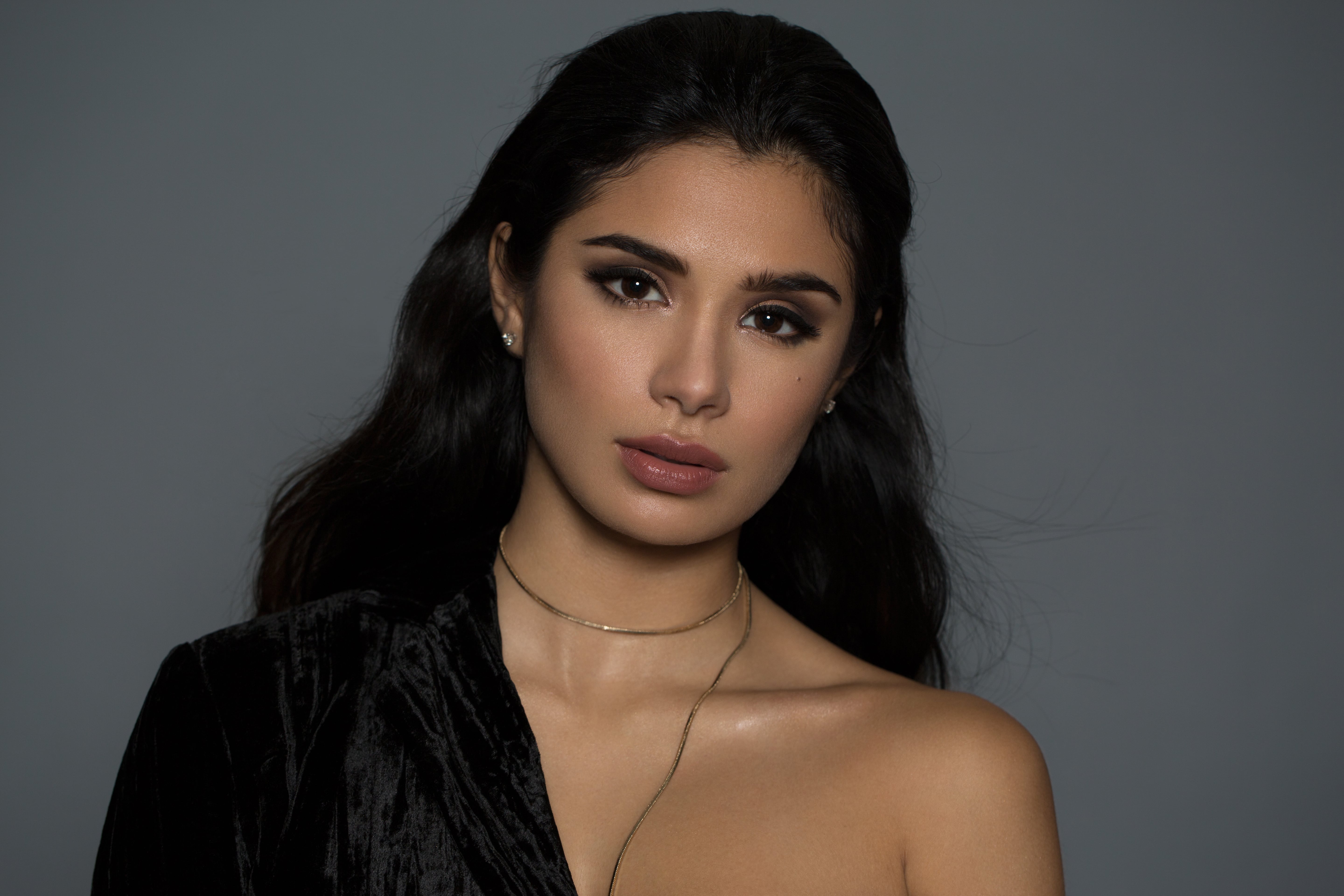 Diane Guerrero Modell