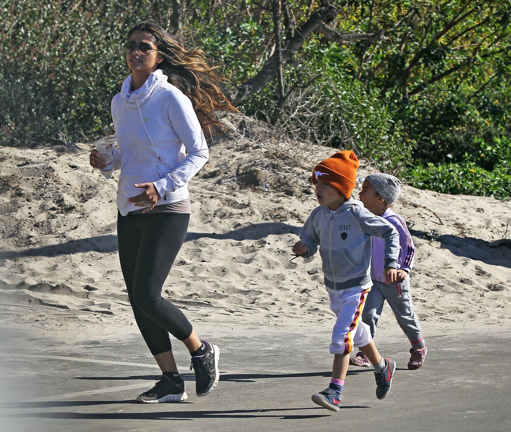 Camila stayed with the kids during the jog.