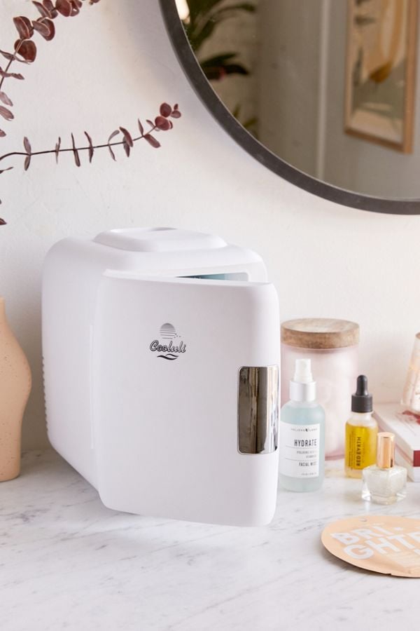 An Adorable Fridge: Cooluli Mini Beauty Refrigerator