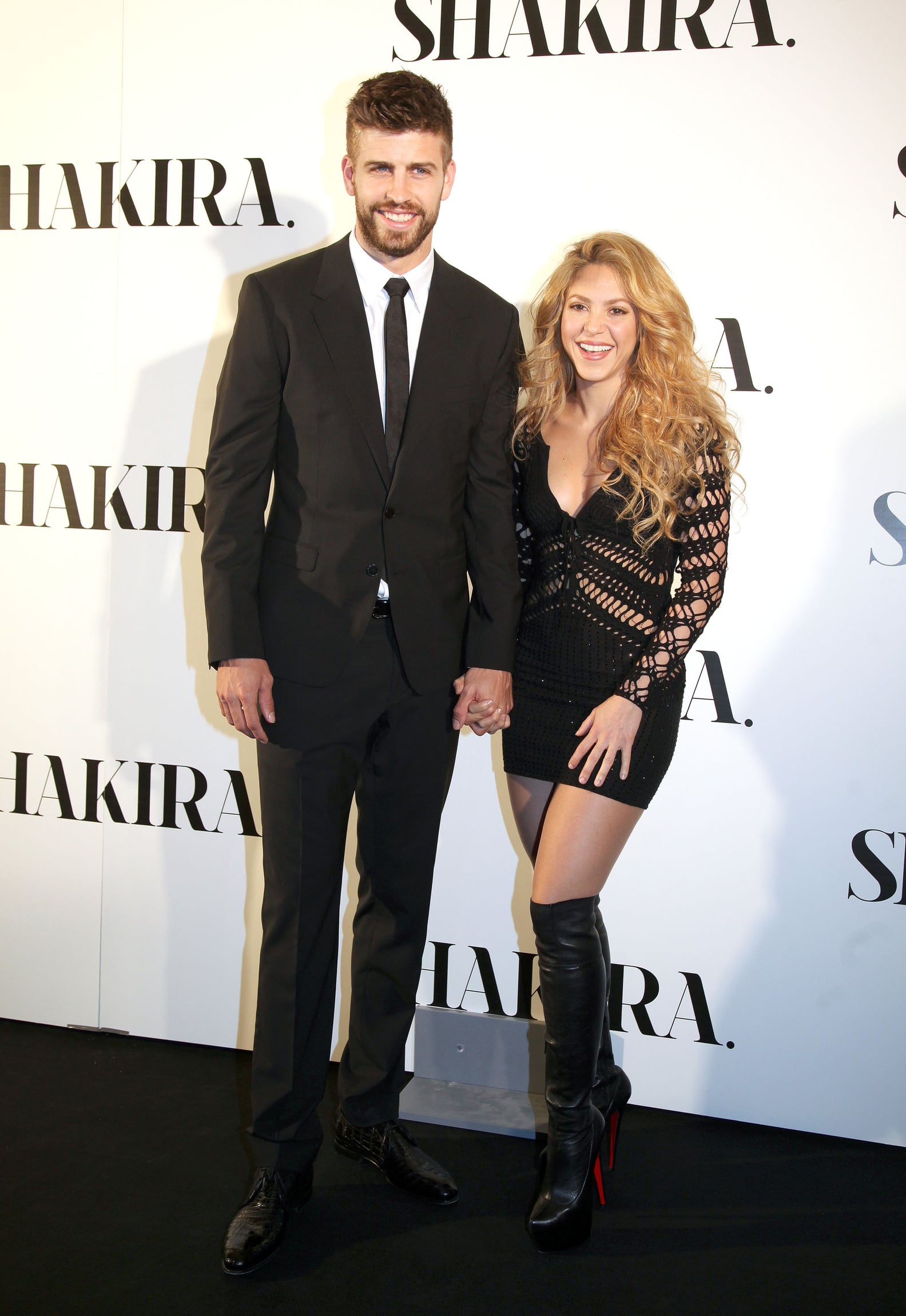 Shakira and Gerard Pique's Sweetest Moments | POPSUGAR Latina