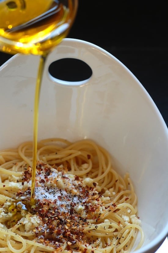 Spaghetti With Garlic Oil and Chili Flakes