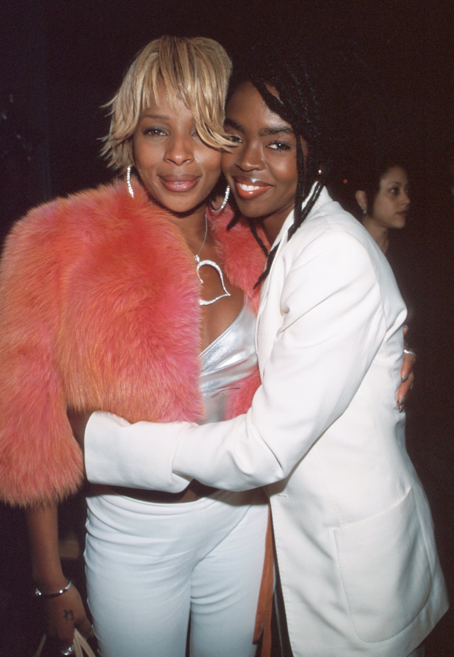 Lauryn Hill joined Mary J. Blige at the 2000 Grammys.