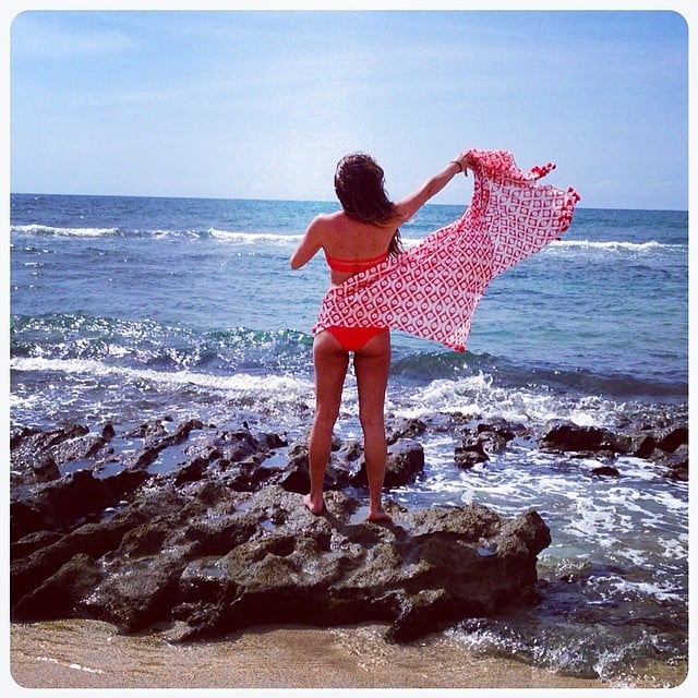 Lea's trip south of the border came not long after a vacation in Hawaii earlier this month, where she snapped this colorful picture and lounged in a tiny red bikini.
Source: Instagram user msleamichele