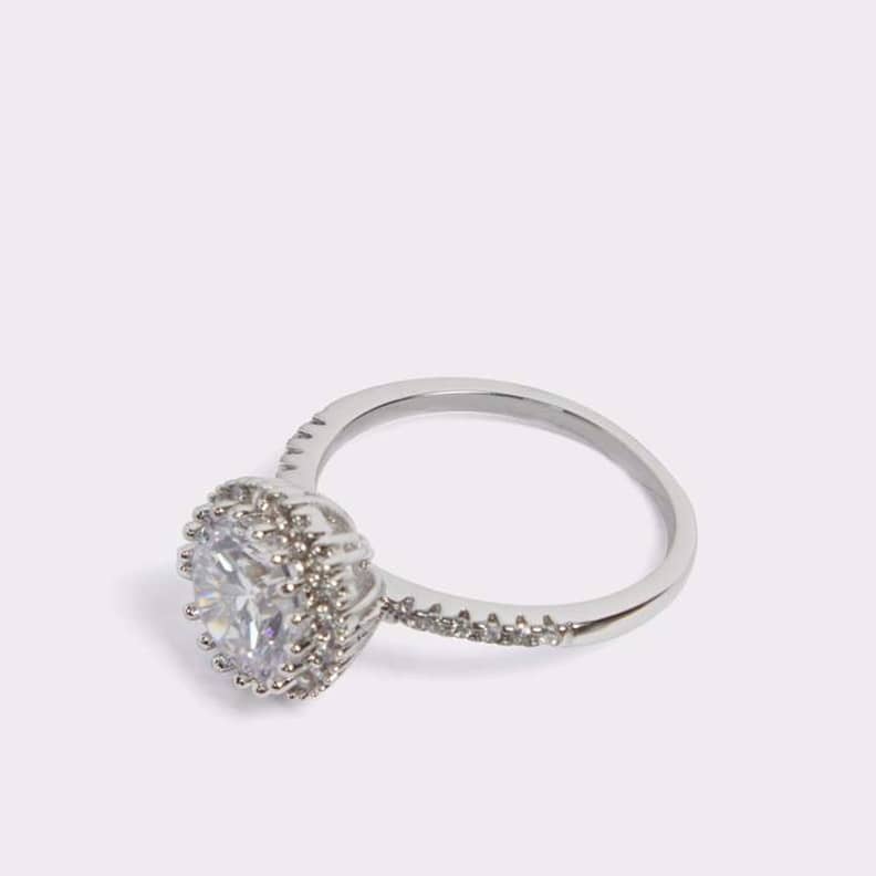 Meghan trainor engagement ring hotsell