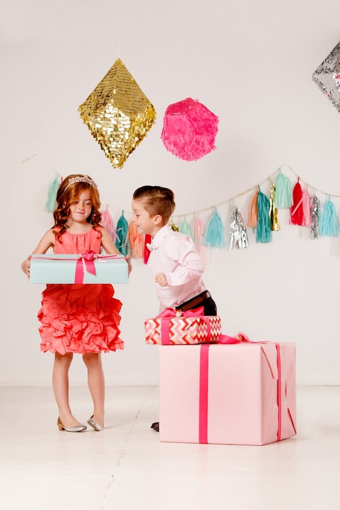 Confetti Glitter Holiday Family Photo Shoot