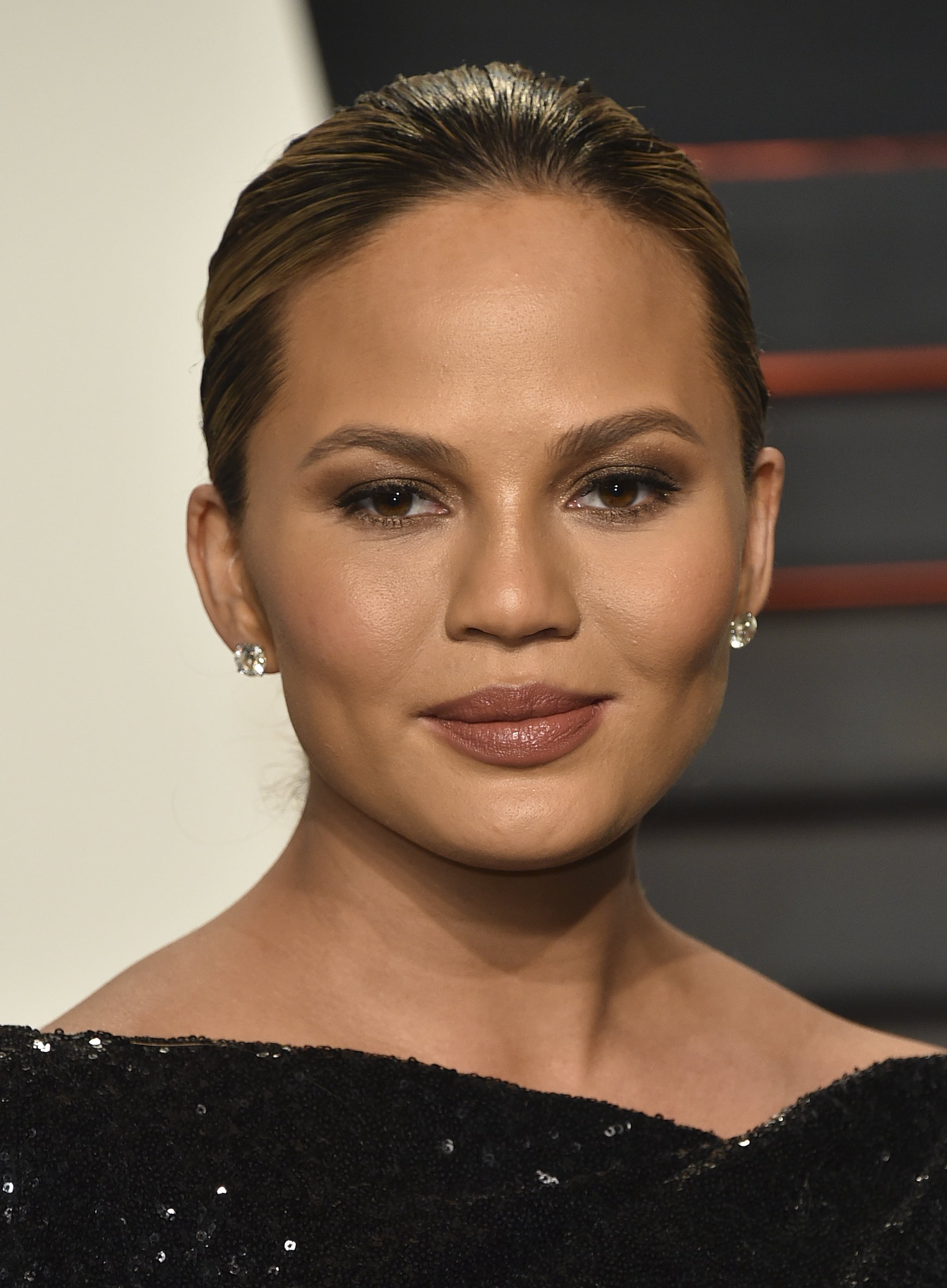 Chrissy Teigen S Dress At Vanity Fair Oscars Party 2016 Popsugar Fashion