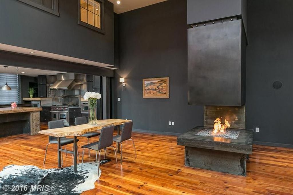 Michael Phelps Sells Baltimore Townhouse