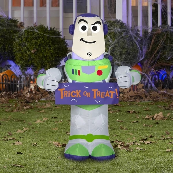 Gemmy Airblown Buzz Lightyear With Banner Disney Halloween
