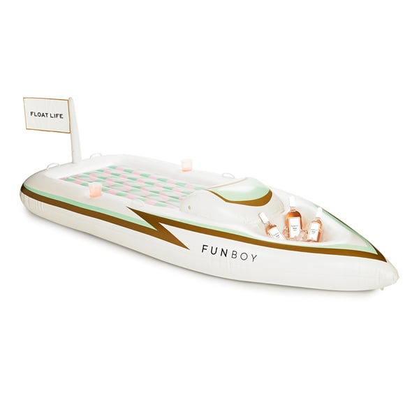 daybed for two in the shape of a yacht
