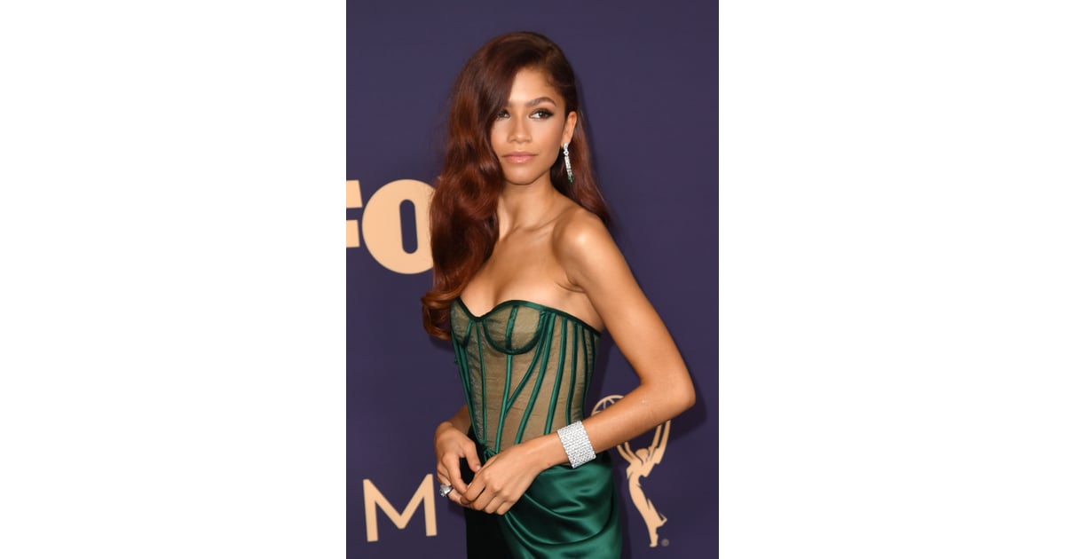 Zendaya Owned the Emmys Red Carpet in a Sexy Emerald Gown