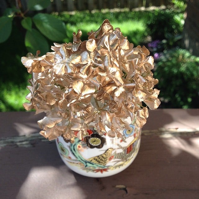 Gilded Flowers Spray Paint DIYs POPSUGAR Smart Living Photo 18