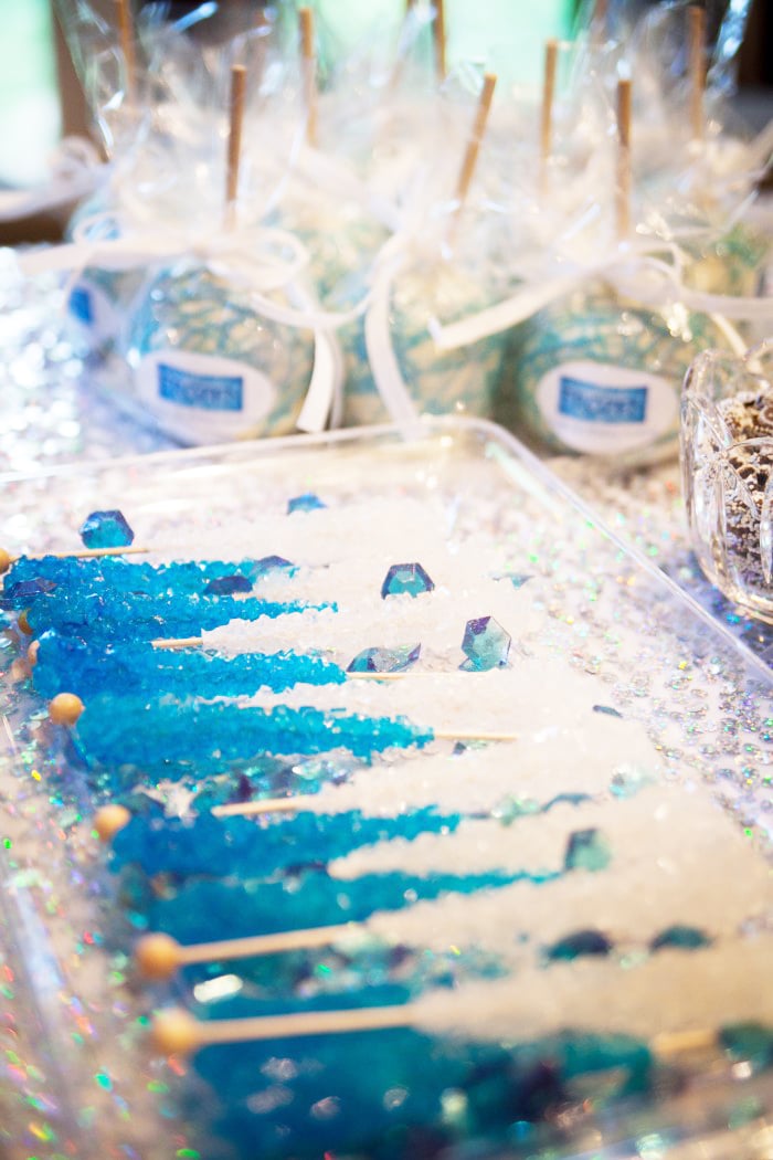 Using Blue And White Rock Candy Anna Turned The Party S Dessert