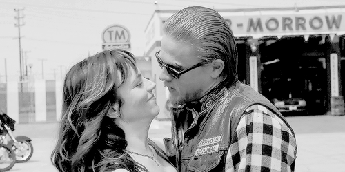 When Jax Pulls Her In For A Kiss 19 Jax And Tara Moments That Will Fill And Break Any Sons Of Anarchy Fan S Heart Popsugar Entertainment Photo 17 Tara, jax whispered, surprised about the amount of lust in his voice. jax and tara moments that will fill