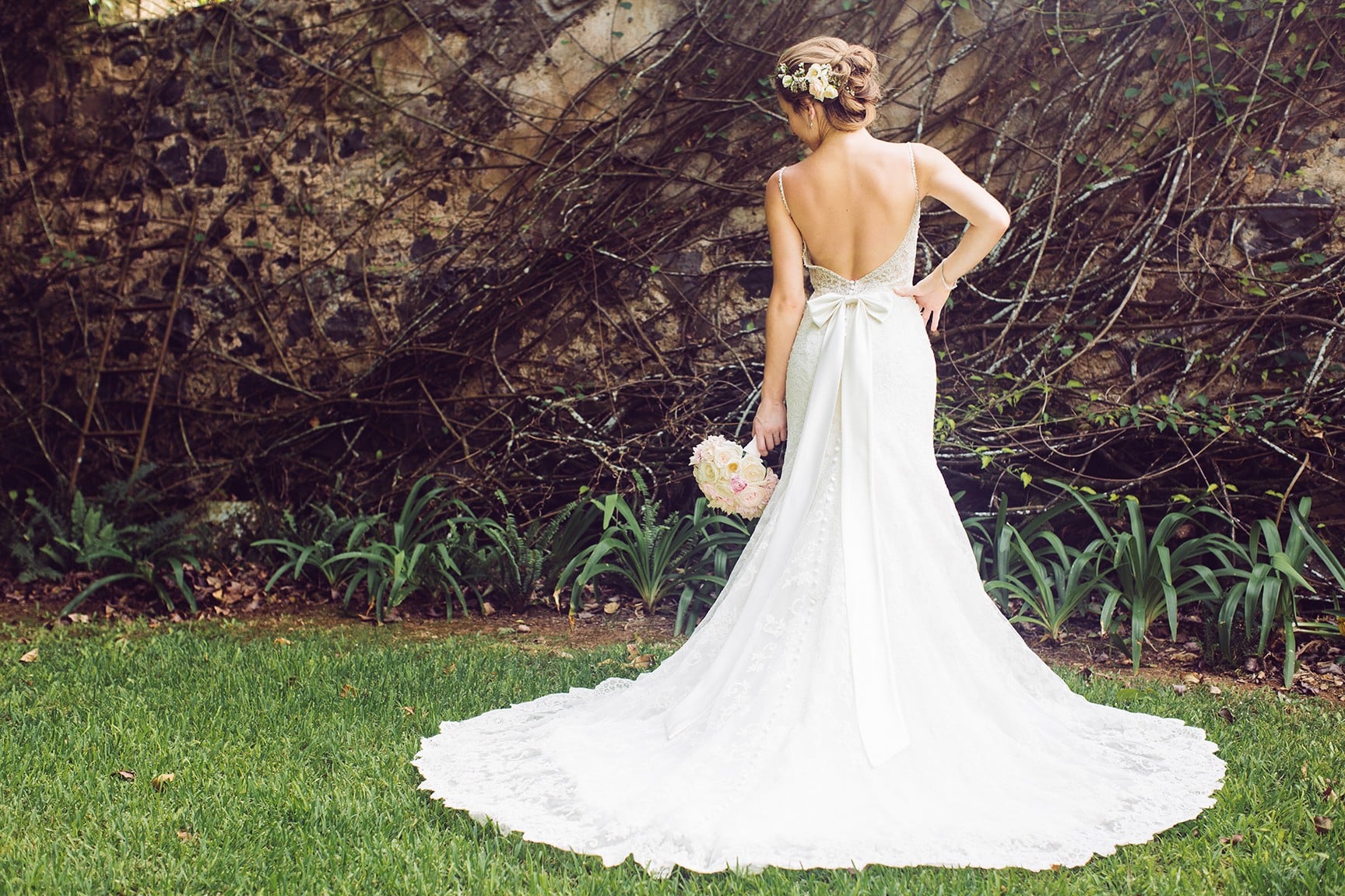 When Should I Buy My Wedding Dress? PS Love