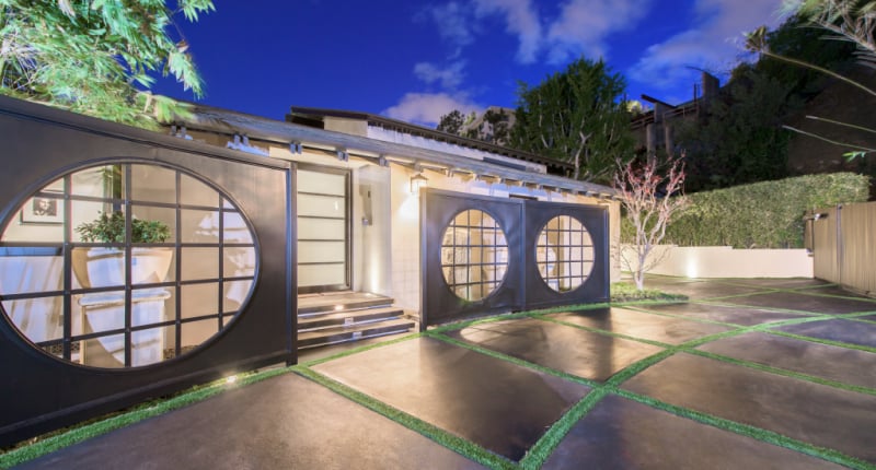 Calvin Harris Sells LA Mansion