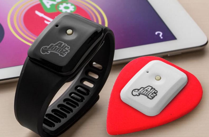 An Electric Pick That Lets You Jam Without the Guitar