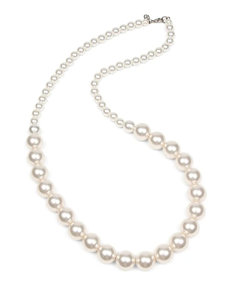 Fact: Everyone Looks Great in a Pearl Necklace - Fashionista