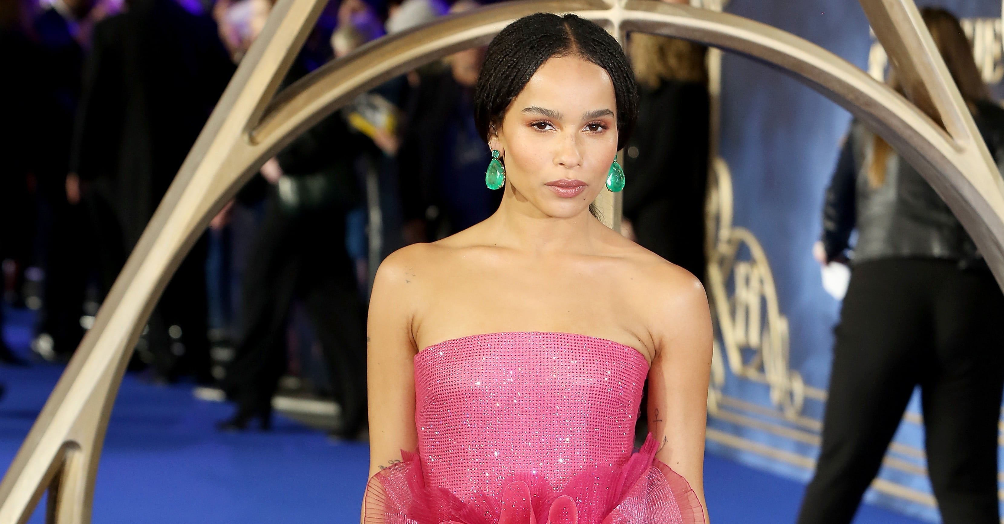 zoe kravitz pink dress Zoe Kravitz Wears Pink Saint Laurent Dress to 2022 Oscars