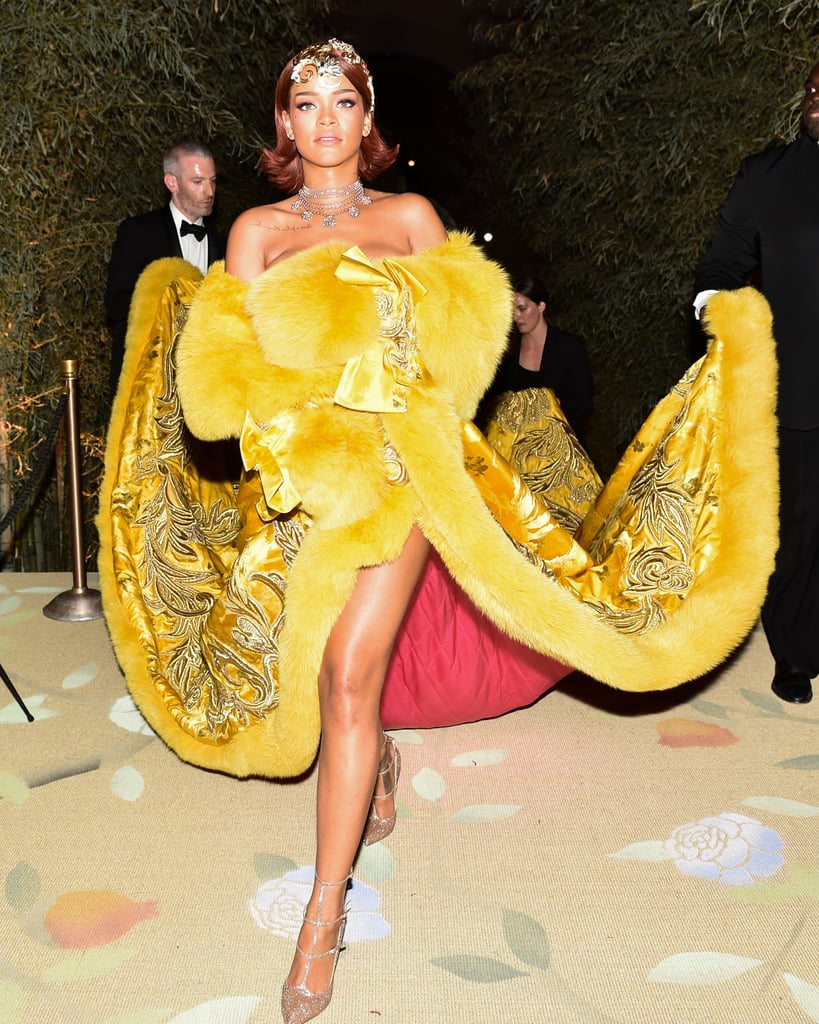 Rihanna made a dramatic arrival in an over-the-top design by Chinese couturier Guo Pei.
