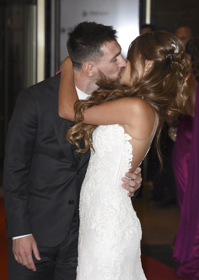 Lionel and Antonella Couldn't Keep Their Hands Off Each Other on the Red Carpet