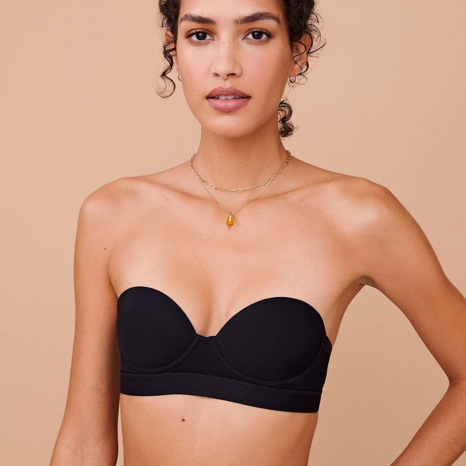 In Search of a Strapless Bra: One Vogue Editor Investigates