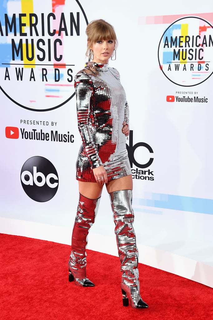 Taylor Swift at the 2018 American Music Awards