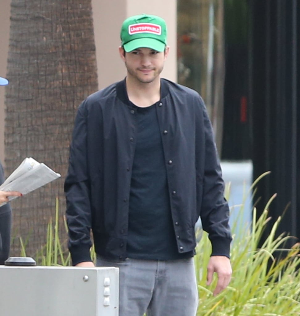 Ashton Kutcher and Mila Kunis Out in LA October 2016