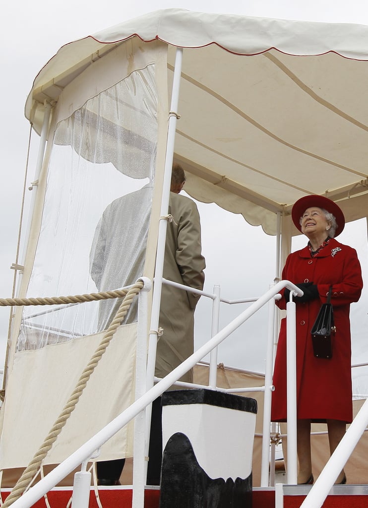 The queen seemed excited to see Gloriana.
The queen seemed excited to see Gloriana.