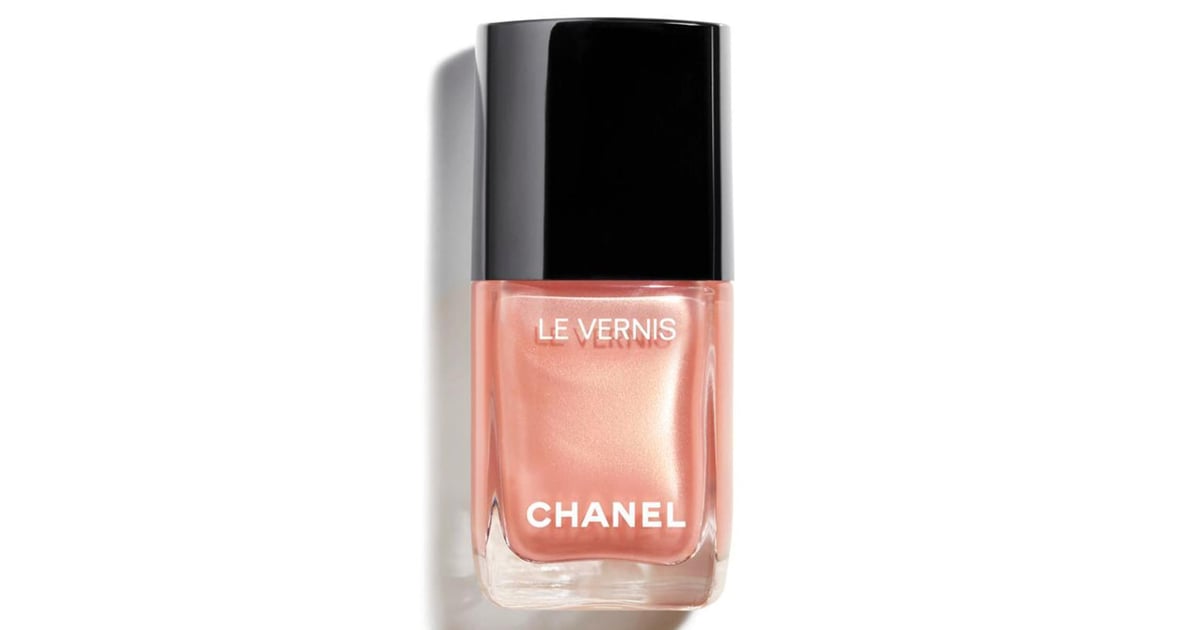 Chanel Le Vernis Longwear Nail Colour in Vamp - wide 8