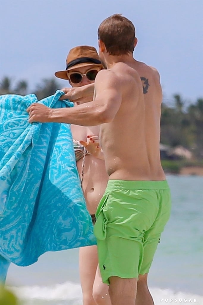 Charlie-Hunnam-Morgana-McNelis-Pictures-