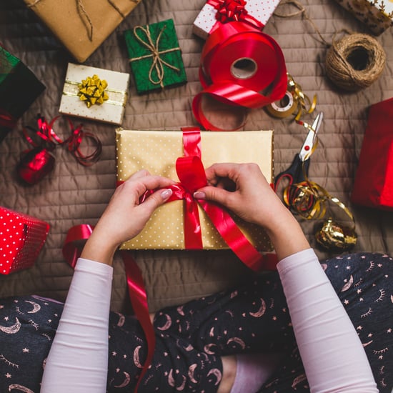 How to Save Money on Holiday Shopping