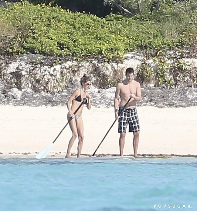 Gisele Bundchen and Tom Brady Go Paddle Boarding | Pictures