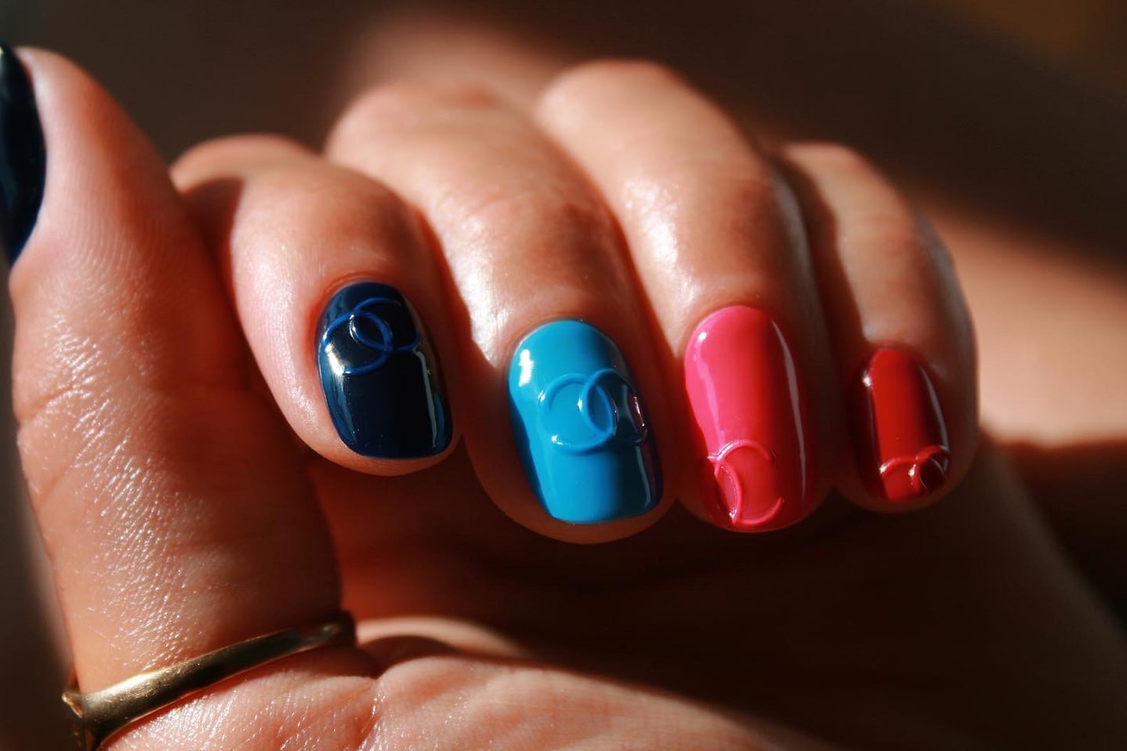 Chanel Logo Embossed Nail-Art Design: How-To | POPSUGAR Beauty