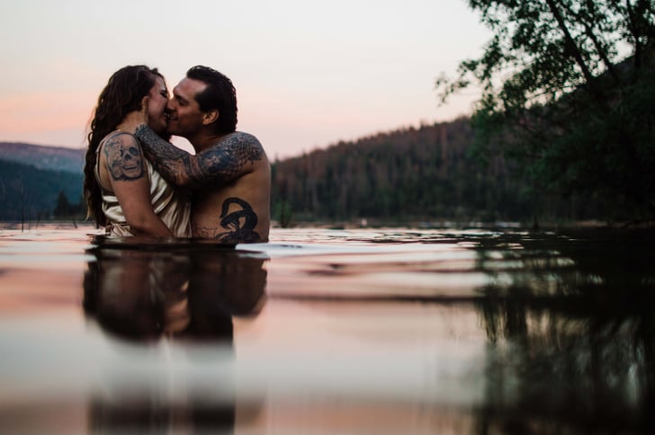 Фотосессия для пар на озере Будуар |  Попсугар Любовь и секс
