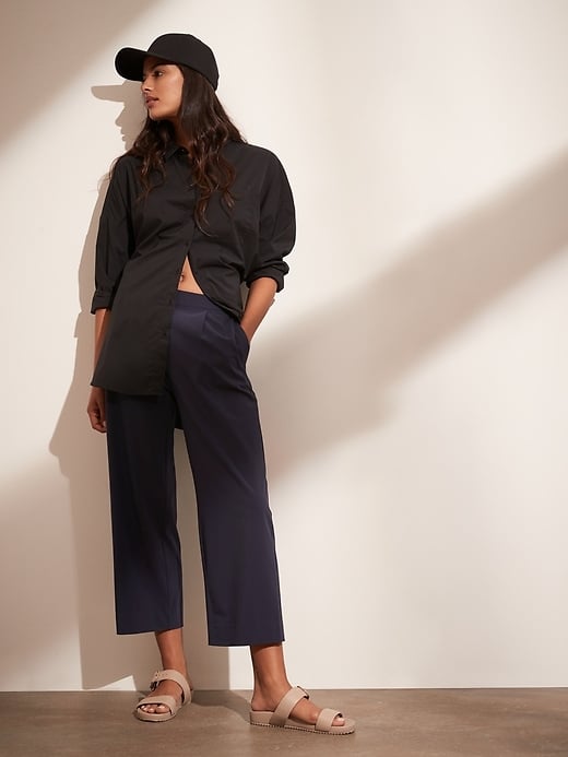 Banana Republic Flyweight Wide-Leg Cropped Pants