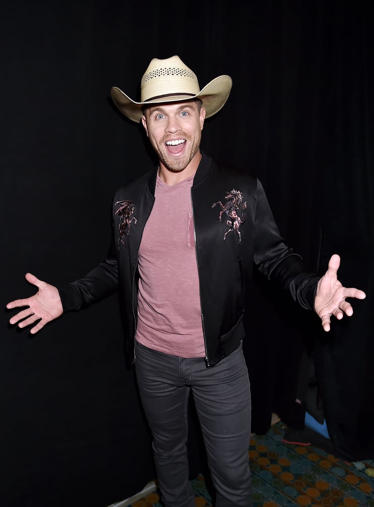 Sexy Dustin Lynch Pictures