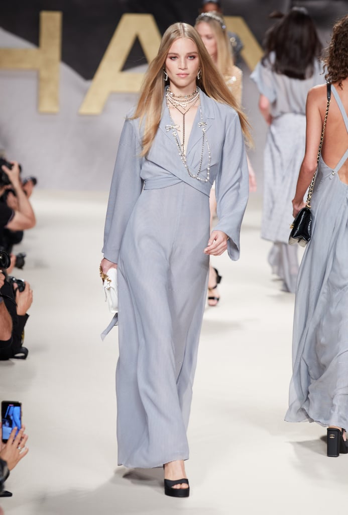 Chanel's SS22 Show Was a Throwback to the '90s Runway