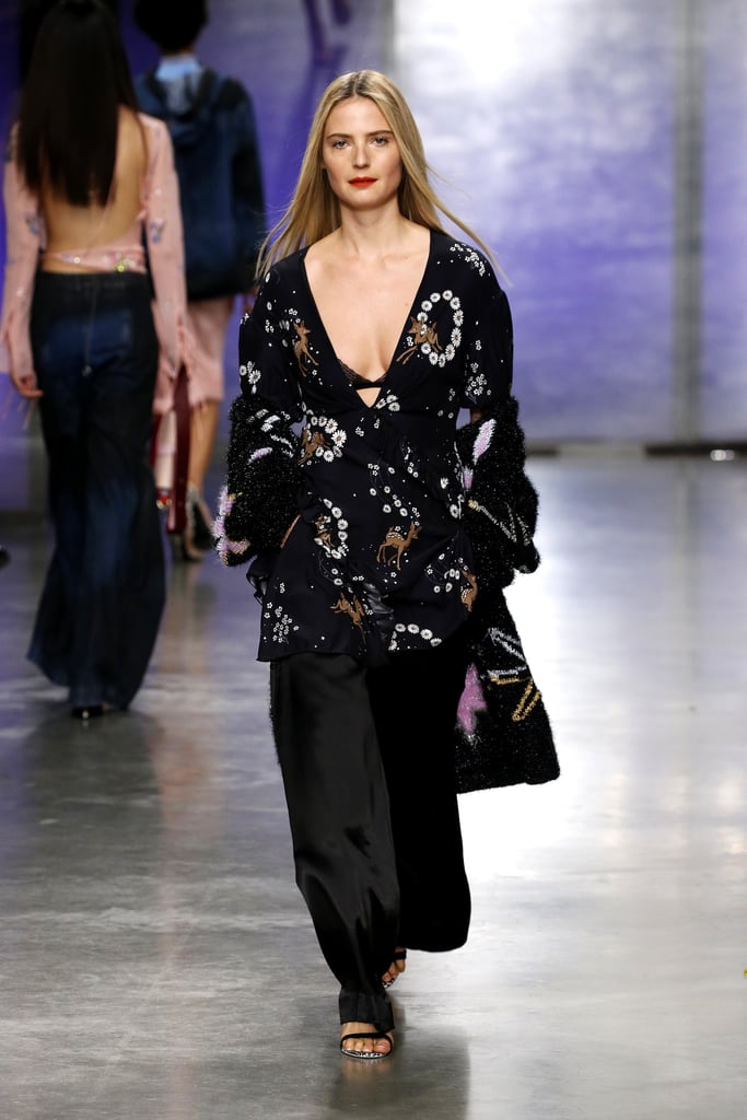 Topshop Unique Fall 2017 Runway