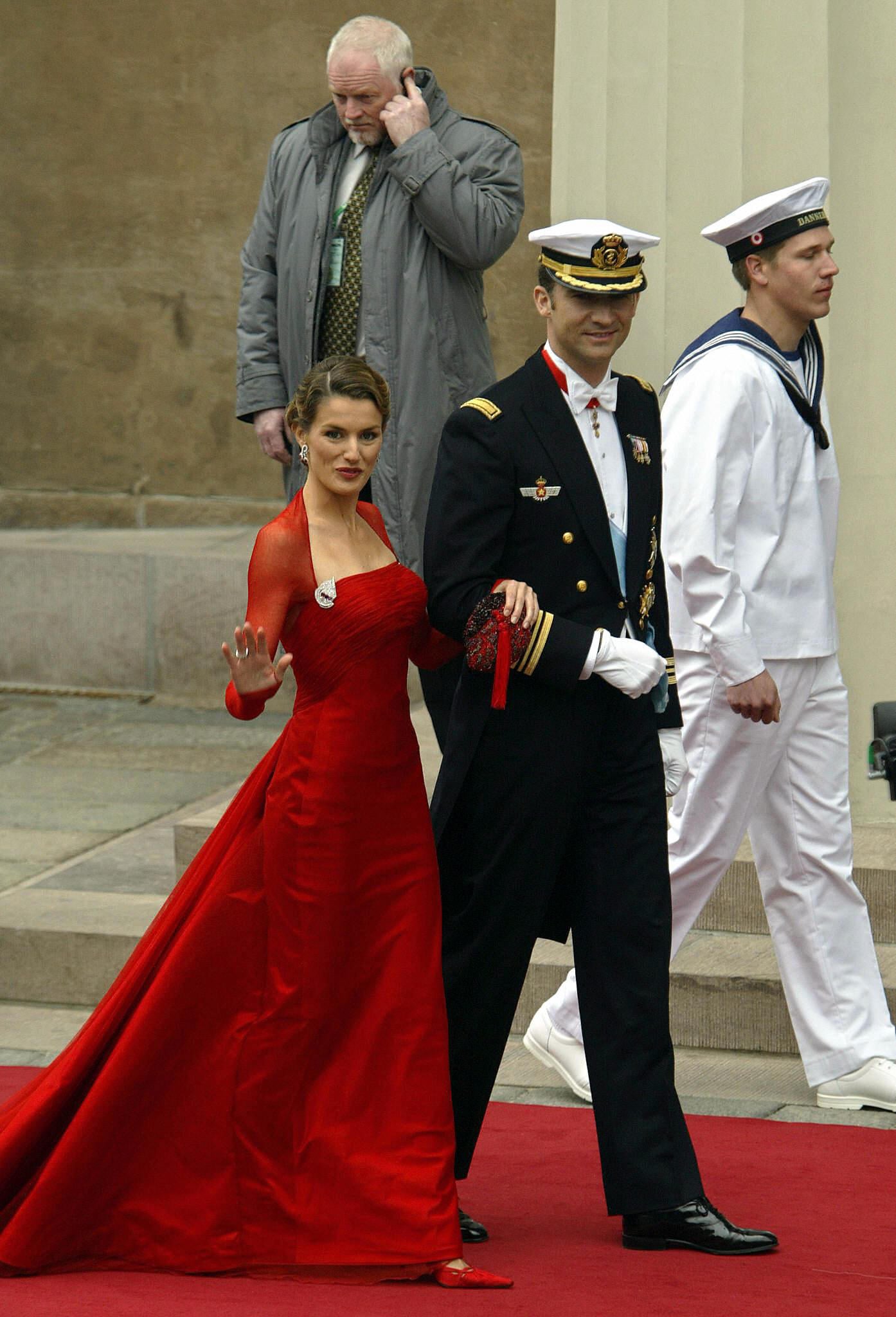 Queen Letizia Of Spain 12 Royal Wedding Guests Who Almost Outdressed The Bride Popsugar Fashion Photo 2 When you're royal, something borrowed takes on a whole new meaning. queen letizia of spain 12 royal